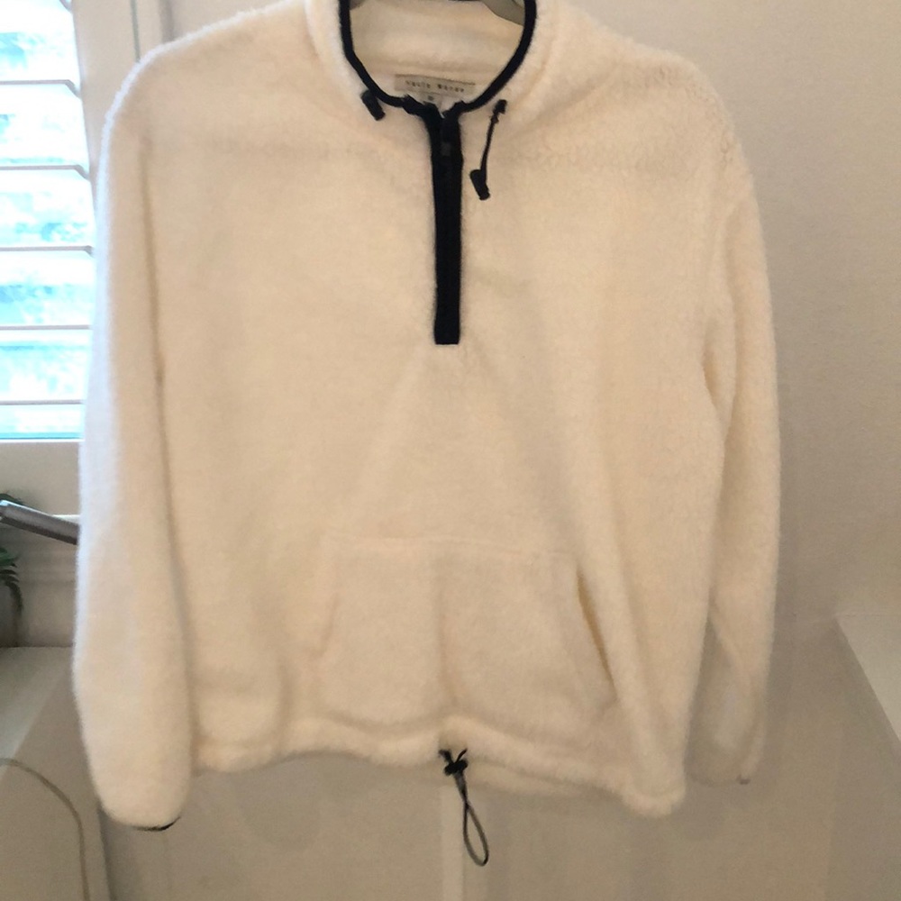 white fuzzy jacket